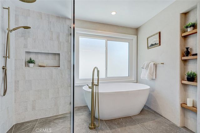 225 Rosecrans Place, Manhattan Beach, CA 90266