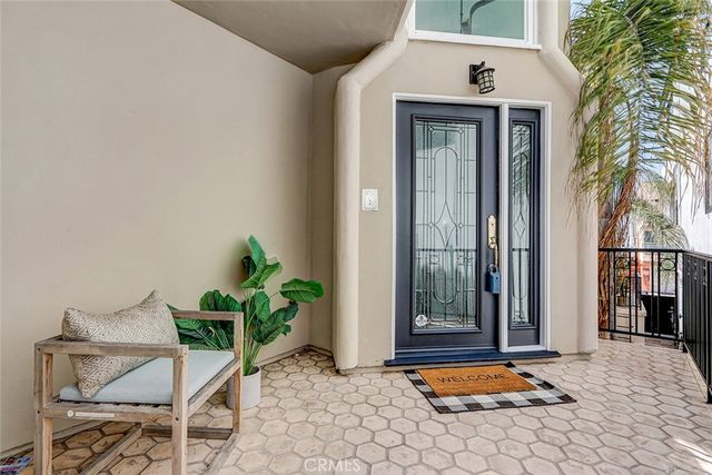 225 Rosecrans Place, Manhattan Beach, CA 90266