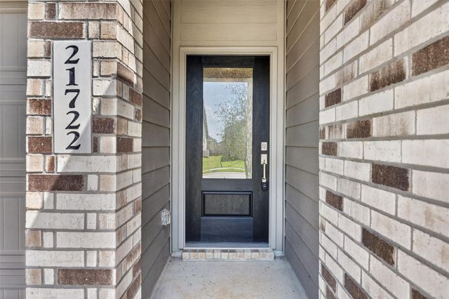 21722 Willow River Canyon Lane, Waller, TX 77484
