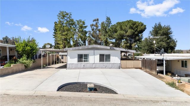 17086 Esperanza Drive, Perris, CA 92570