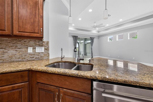 712 CHIPPER DRIVE, Sun City Center, FL 33573