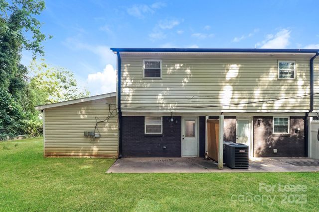 300 Holly Circle 12, Mount Holly, NC 28120