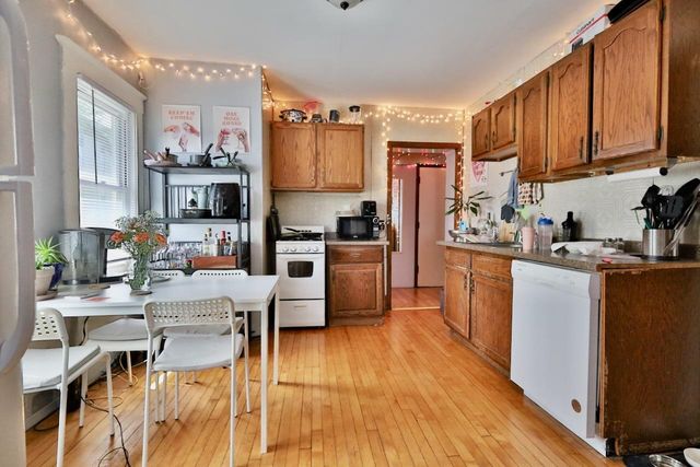 554 Mifflin Street, Madison, WI 53703