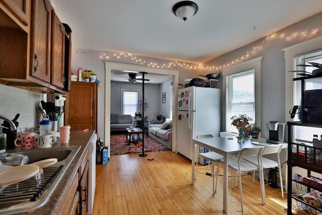 554 Mifflin Street, Madison, WI 53703