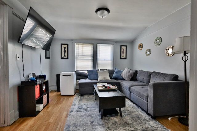 554 Mifflin Street, Madison, WI 53703