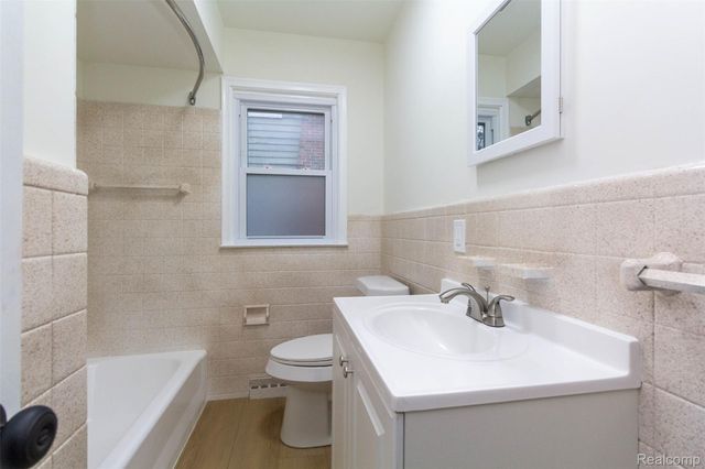 238 Oneida Street, Pontiac, MI 48341