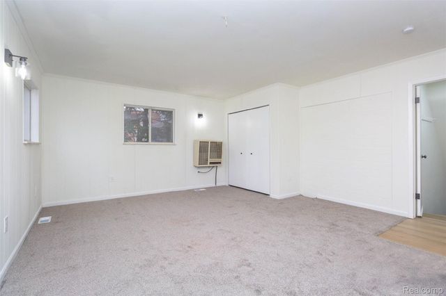 238 Oneida Street, Pontiac, MI 48341