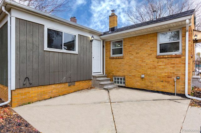 238 Oneida Street, Pontiac, MI 48341