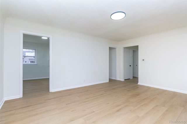 238 Oneida Street, Pontiac, MI 48341