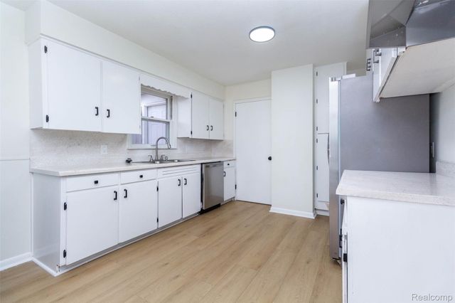 238 Oneida Street, Pontiac, MI 48341