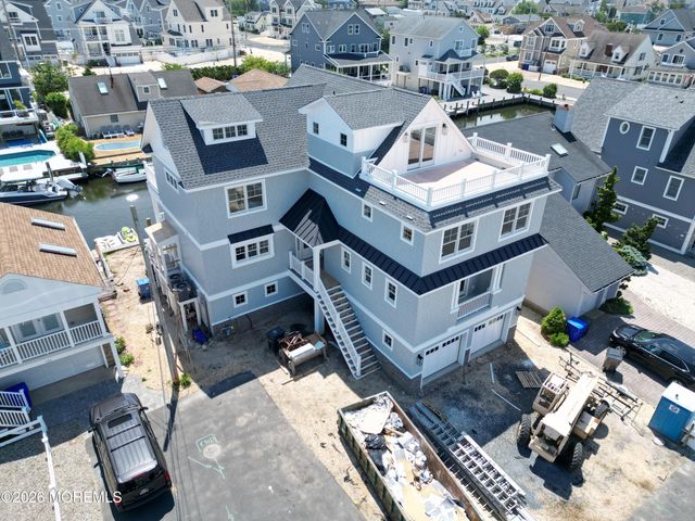 528 Lake Court, Normandy Beach, NJ 08739