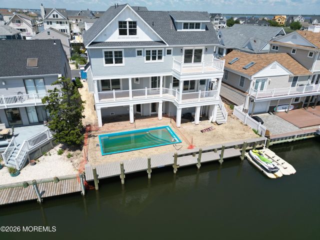 528 Lake Court, Normandy Beach, NJ 08739