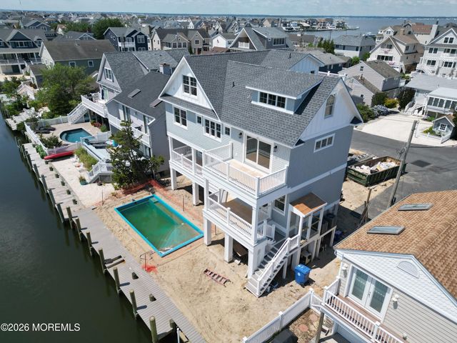 528 Lake Court, Normandy Beach, NJ 08739