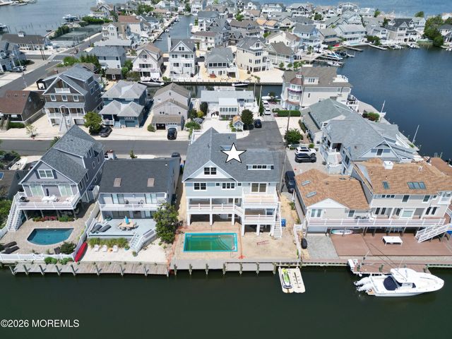 528 Lake Court, Normandy Beach, NJ 08739