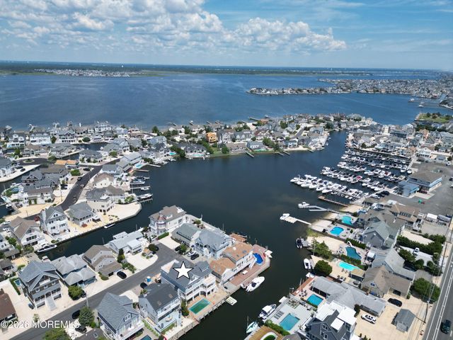 528 Lake Court, Normandy Beach, NJ 08739