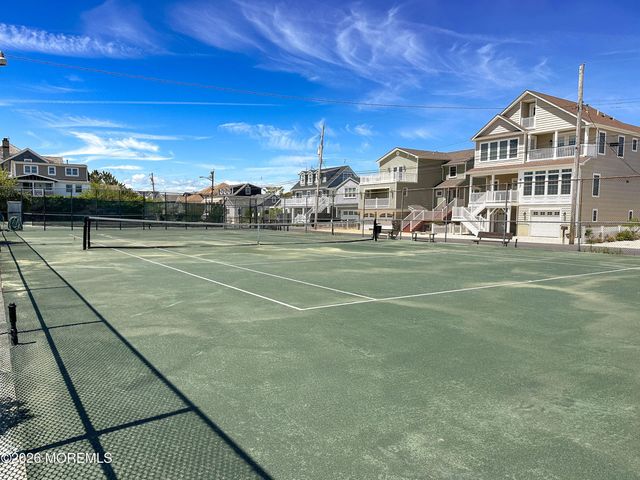 528 Lake Court, Normandy Beach, NJ 08739