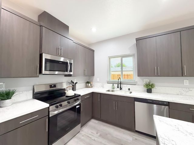 1519 9th Ave, Olivehurst, CA 95961