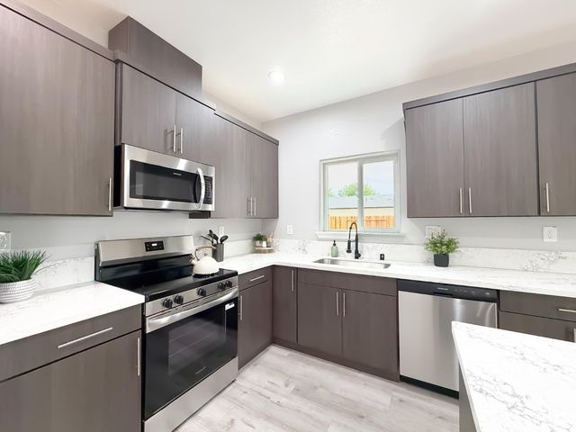 1519 9th Ave, Olivehurst, CA 95961