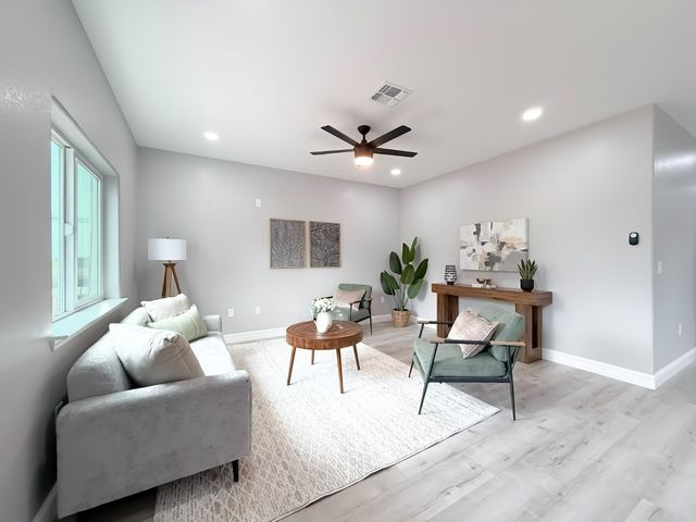 1519 9th Ave, Olivehurst, CA 95961