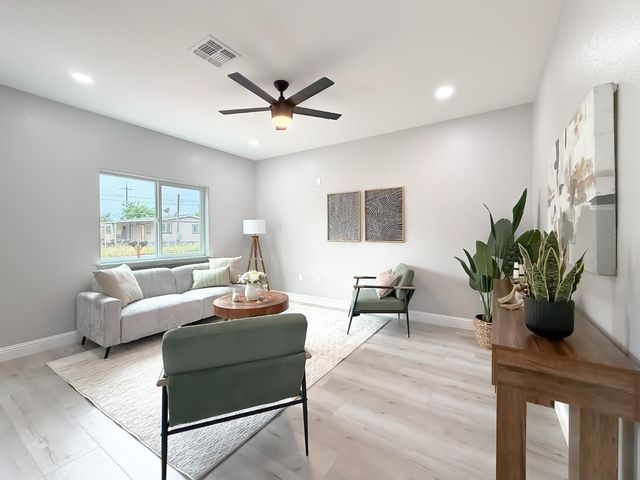 1519 9th Ave, Olivehurst, CA 95961