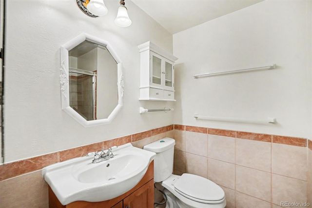 520 Gladiola Street, Golden, CO 80401