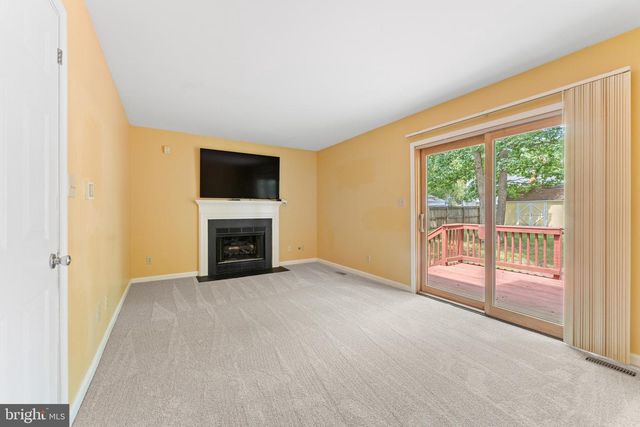 5812 GLEN EAGLES DR, Fredericksburg, VA 22407