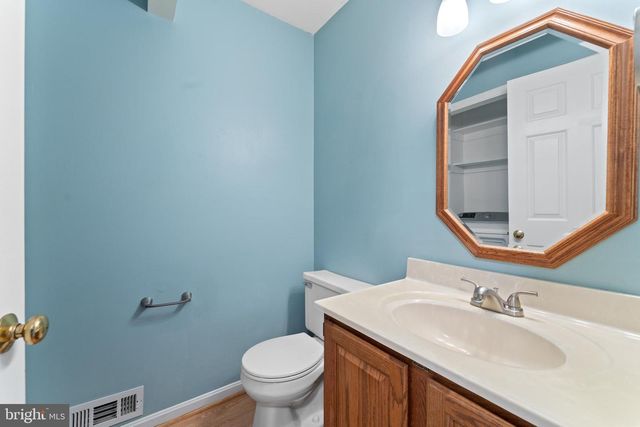 5812 GLEN EAGLES DR, Fredericksburg, VA 22407