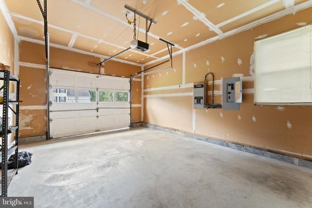 5812 GLEN EAGLES DR, Fredericksburg, VA 22407