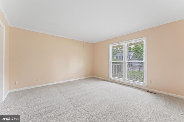 5812 GLEN EAGLES DR, Fredericksburg, VA 22407