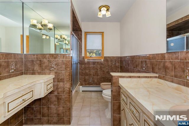 55 Grant Street, Elmwood Park, NJ 07407
