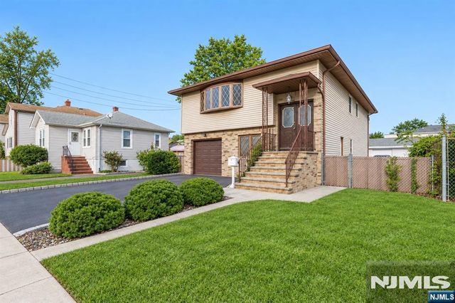 55 Grant Street, Elmwood Park, NJ 07407