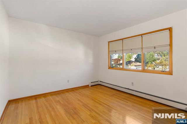 55 Grant Street, Elmwood Park, NJ 07407