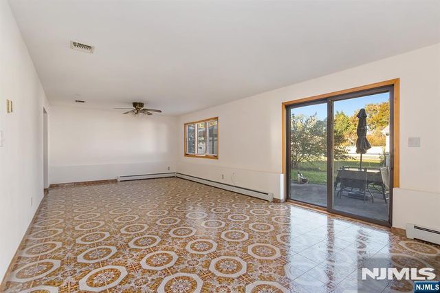 55 Grant Street, Elmwood Park, NJ 07407