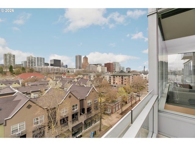 1930 S RIVER Dr W606, Portland, OR 97201