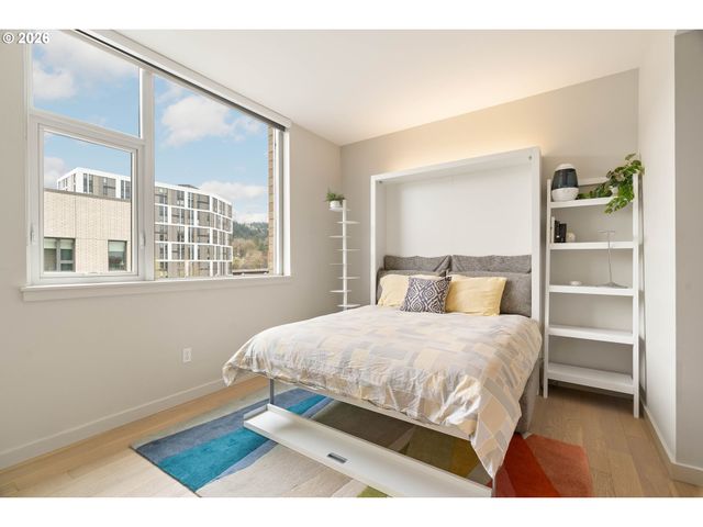 1930 S RIVER Dr W606, Portland, OR 97201