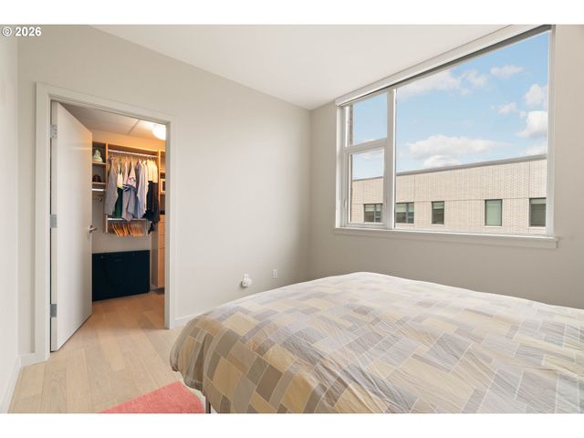 1930 S RIVER Dr W606, Portland, OR 97201