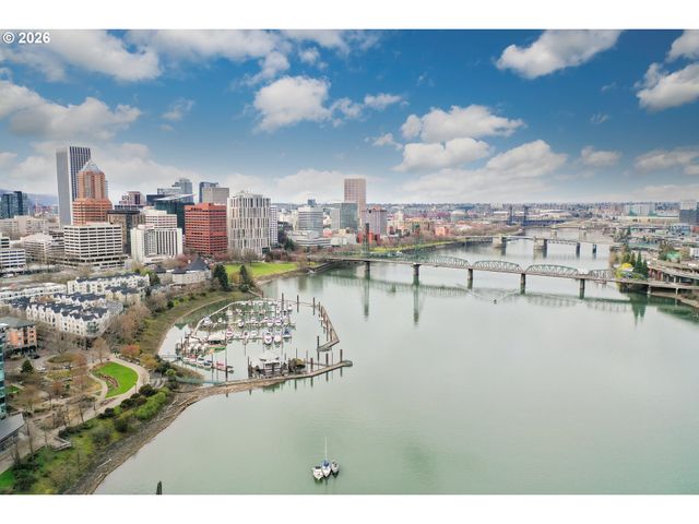 1930 S RIVER Dr W606, Portland, OR 97201
