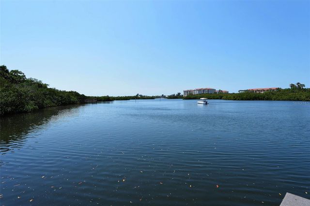 2607 RIVERBLUFF PARKWAY V145, Sarasota, FL 34231