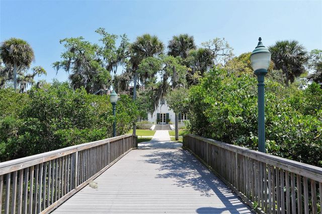 2607 RIVERBLUFF PARKWAY V145, Sarasota, FL 34231