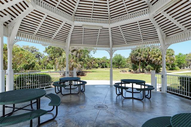 2607 RIVERBLUFF PARKWAY V145, Sarasota, FL 34231