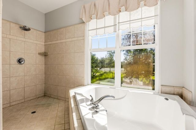 10360 Oak Canyon Dr, Penn Valley, CA 95946