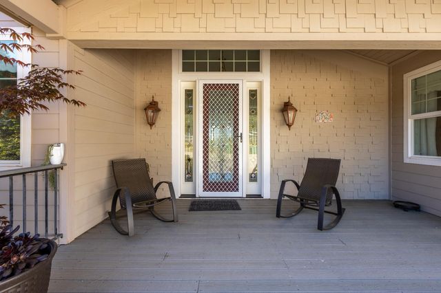 10360 Oak Canyon Dr, Penn Valley, CA 95946