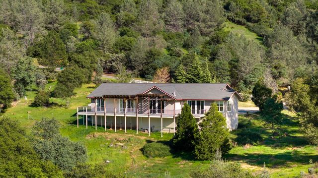 10360 Oak Canyon Dr, Penn Valley, CA 95946