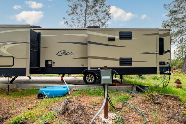 10360 Oak Canyon Dr, Penn Valley, CA 95946