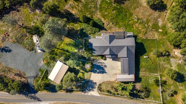 10360 Oak Canyon Dr, Penn Valley, CA 95946