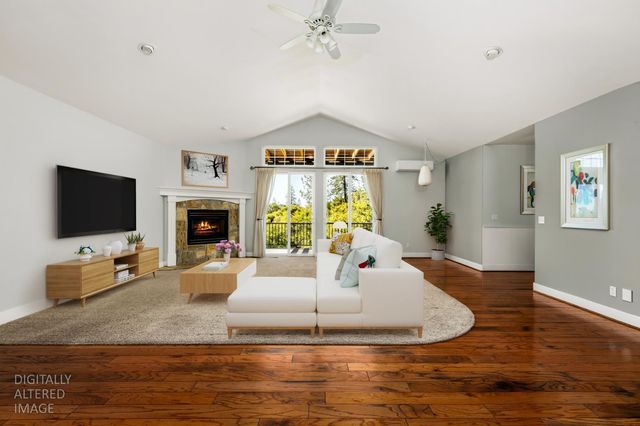 10360 Oak Canyon Dr, Penn Valley, CA 95946