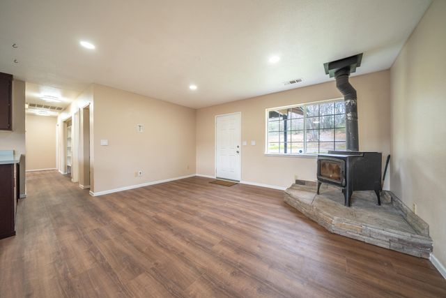 29800 Ranch Road, Montgomery Creek, CA 96065