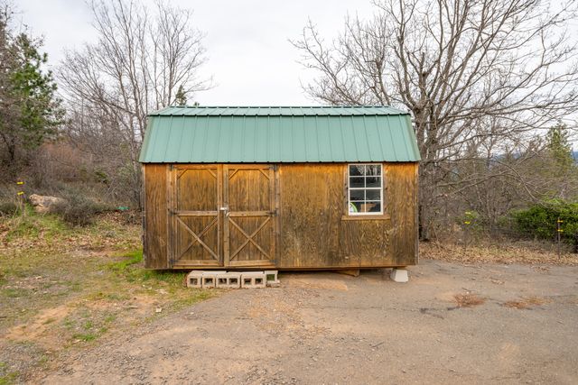 29800 Ranch Road, Montgomery Creek, CA 96065