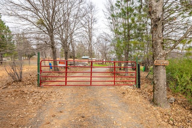 29800 Ranch Road, Montgomery Creek, CA 96065