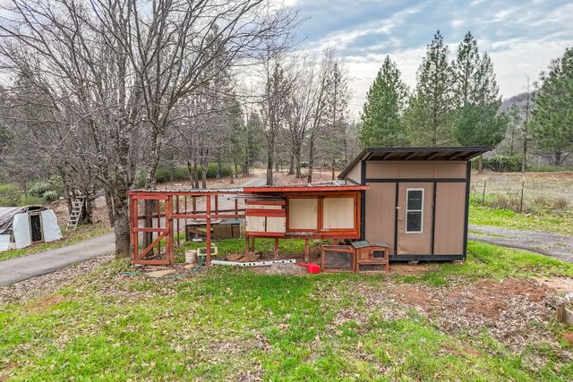 29800 Ranch Road, Montgomery Creek, CA 96065